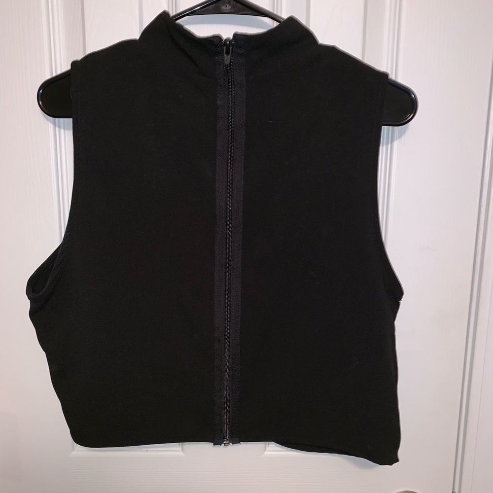 Turtle neck, cropped top - Picture 2 of 3
